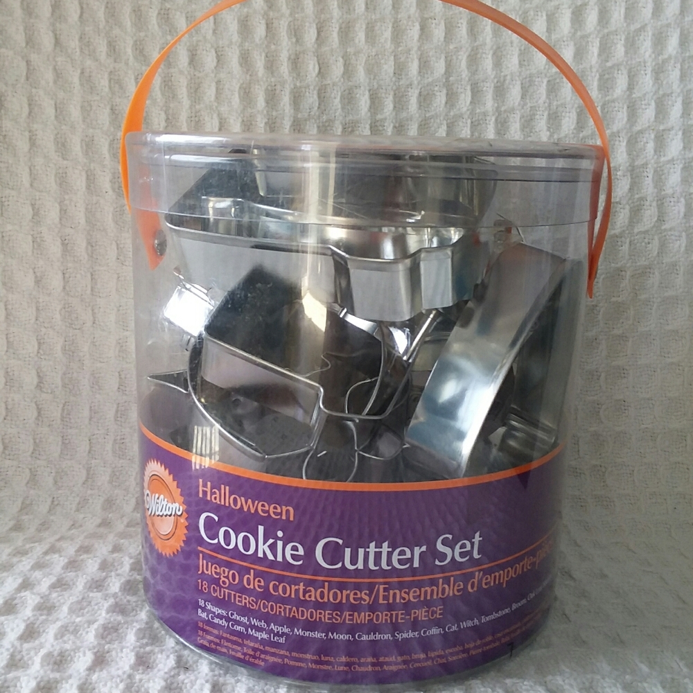 Wilton 18 Pc. Halloween Cookie Cutters